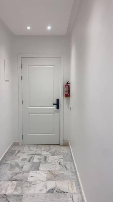 Luxury Apartment Fully Furnished คาซาบลังกา ภายนอก รูปภาพ